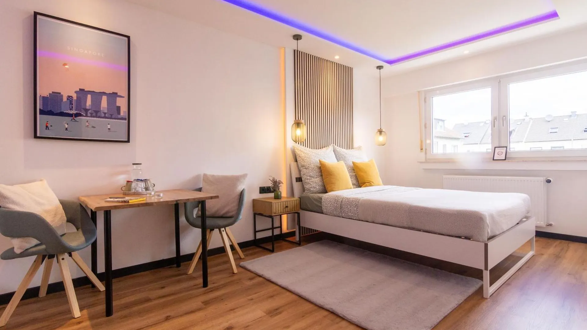 Guest house Shiny Singapore Room - Homestay - Doppelzimmer Mit Gemeinschaftsbad Cologne Germany