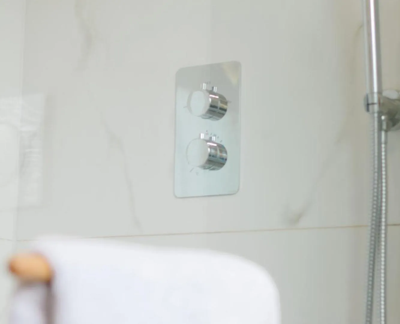 Shiny Singapore Room - Homestay - Doppelzimmer Mit Gemeinschaftsbad Cologne 0*,  Germany
